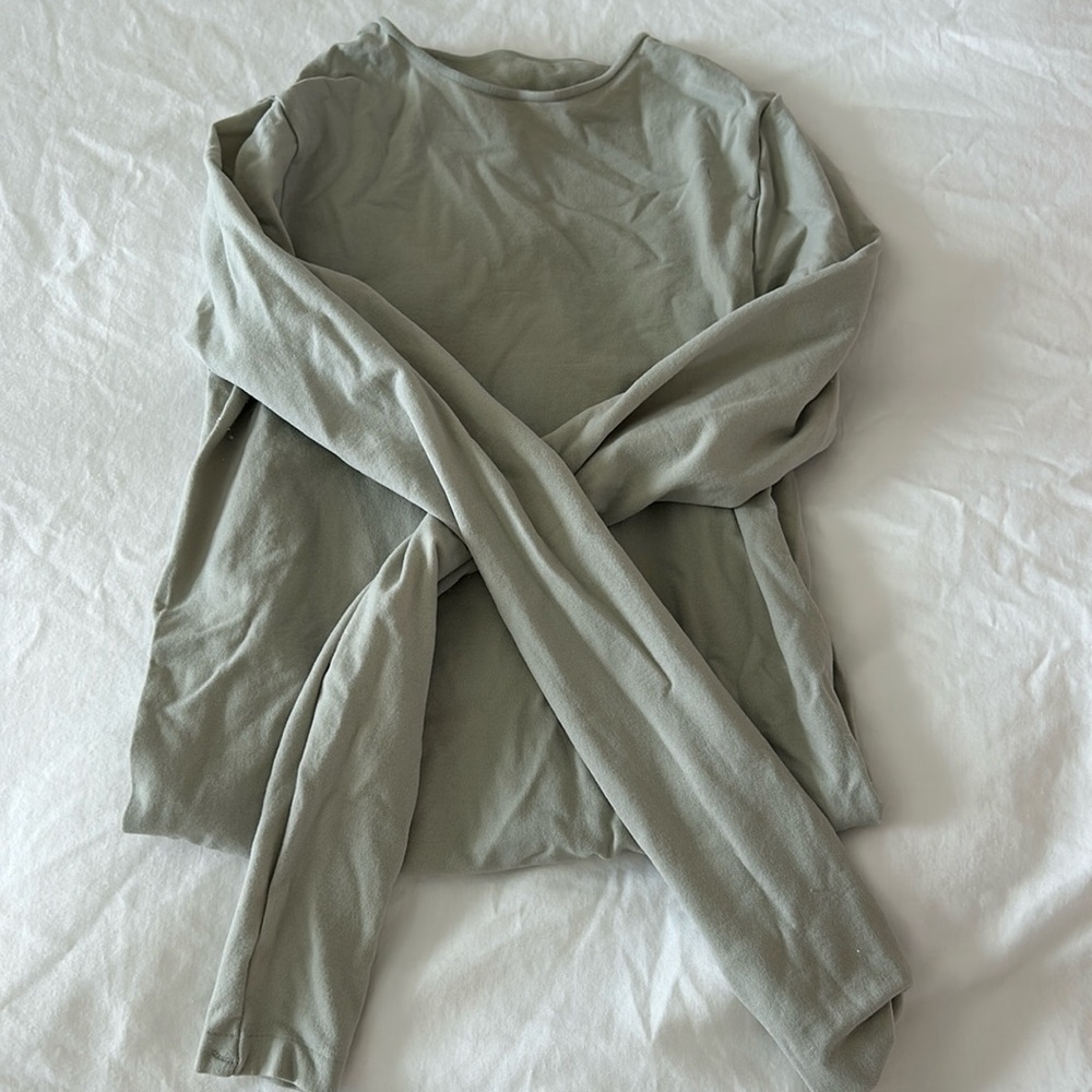 Skims long sleeve bodysuit